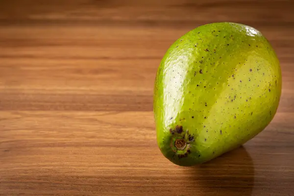 Ripe Fresh Avocado Table — Stock Photo, Image