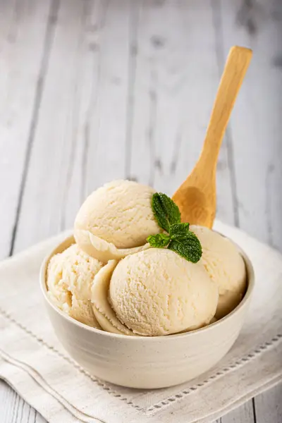 Bowl Vanilla Ice Cream Balls — Stock Photo, Image