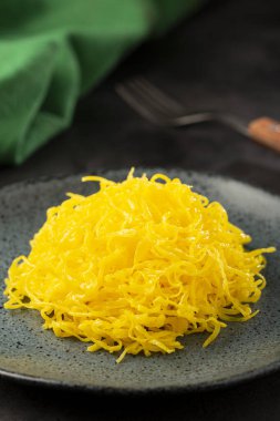 Yumurta telleri. Tayland 'da geleneksel Portekizce tatlı.