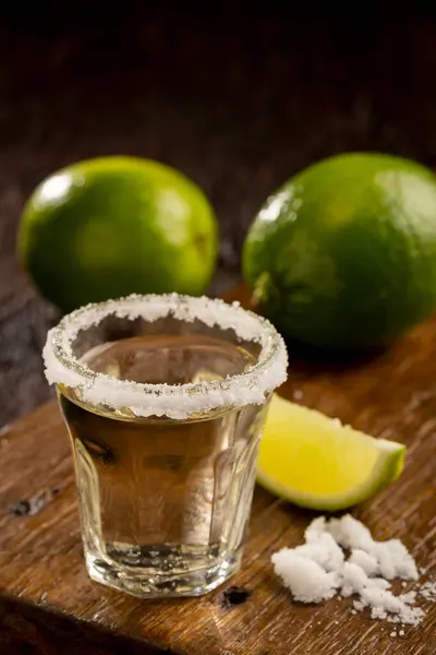 Tequila Mit Limette Und Salz — Stockfoto