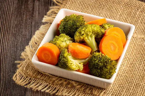 Cuenco Con Brócoli Ensalada Zanahoria — Foto de Stock