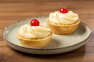 Kirazlı limonlu turtalar..