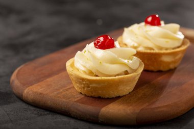 Kirazlı limonlu turtalar..