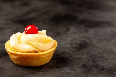 Kirazlı limonlu turtalar..