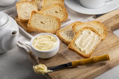 Masada sağlıklı bir tost..