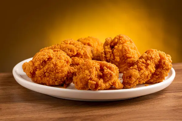Crispy Fried Chicken Plate — Stock Photo, Image
