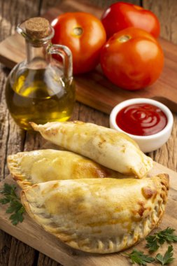 Lezzetli baharatlı et böreği. Arjantin böreği.