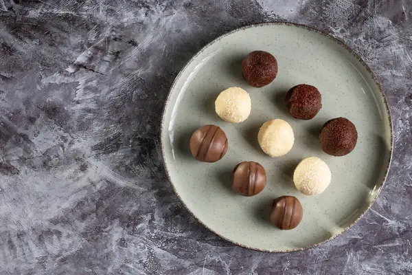 Delicious Chocolate Truffles Table — Stock Photo, Image