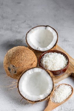 Hindistan cevizi, hindistan cevizi ve hindistan cevizi..