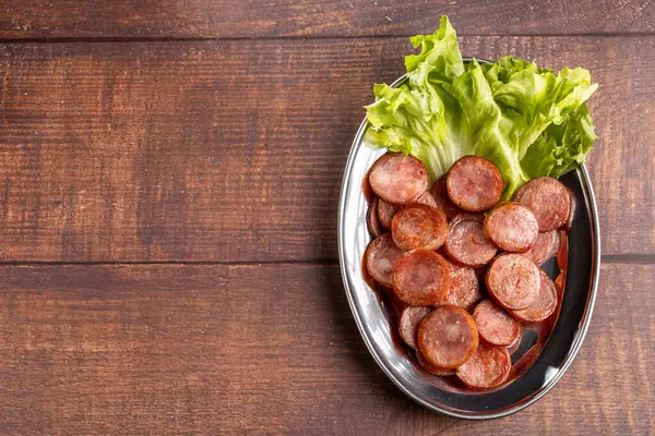 Sliced Fried Pepperoni Sausage Glass Beer Table — Stock Photo, Image