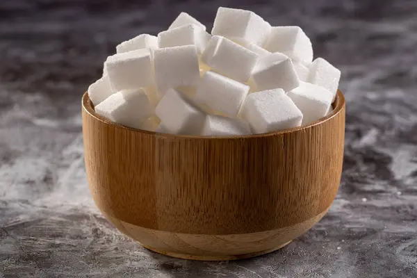 Witte Suiker Kubussen Houten Kom — Stockfoto