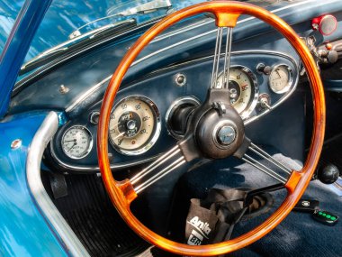 St. Christophen, Avusturya - 23 Temmuz 2023: Yazın yerel eski araba sergisi