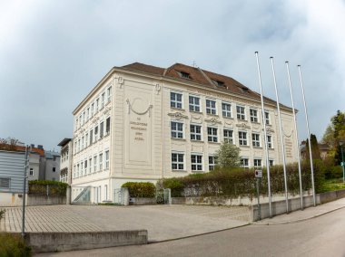 Neulengbach şehrinin sokak ve bina dekorasyonunun fotoğrafı, Avusturya