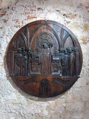 Heiligenkreuz, Avusturya - 14 Nisan 2024: Stift Heiligenkreuz manastırının iç ve dış detayları hakkında genel görüş