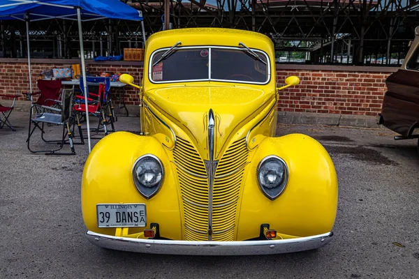 Des Moines July 2022 High Perspective Front View 1939 Ford — 스톡 사진