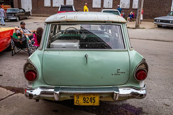 Des Moines July 2022 High Perspective Back View 1959 Ford — 스톡 사진
