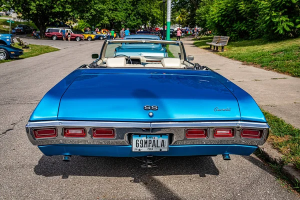 Des Moines 2022 Július Egy 1969 Chevrolet Impala Átalakítható Egy — Stock Fotó