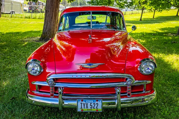 Des Moines July 2022 High Perspective Front View 1950 Chevrolet — 스톡 사진