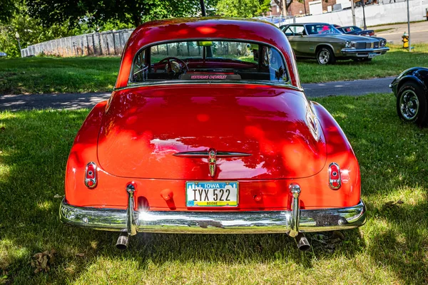 Des Moines July 2022 High Perspective Back View 1950 Chevrolet — 스톡 사진