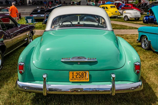 Des Moines July 2022 High Perspective Back View 1952 Chevrolet — 스톡 사진