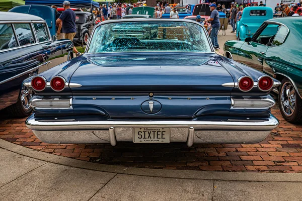 Des Moines 2022 Július Egy 1960 Pontiac Ventura Door Sport — Stock Fotó