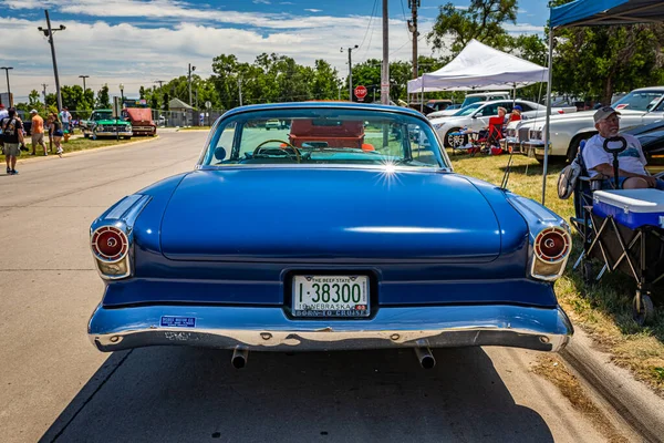 Des Moines Juli 2022 Högt Perspektiv Bakifrån 1964 Års Dodge — Stockfoto