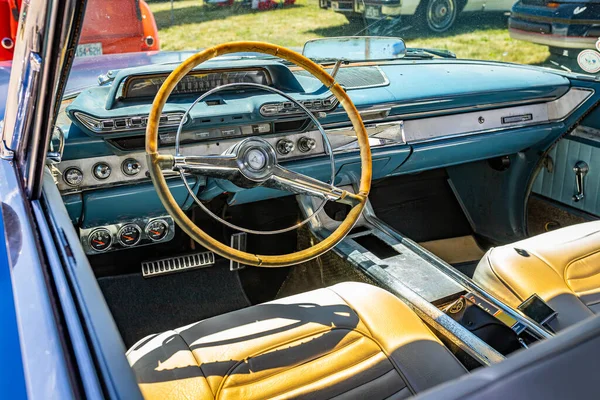 Des Moines Temmuz 2022 1964 Dodge Custom 880 Hardtop Coupe — Stok fotoğraf