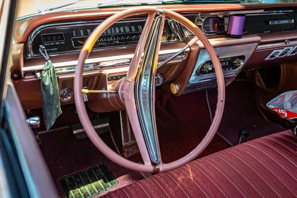 Des Moines Juli 2022 Hochperspektivische Detailansicht Eines Buick Lesabre Door — Stockfoto