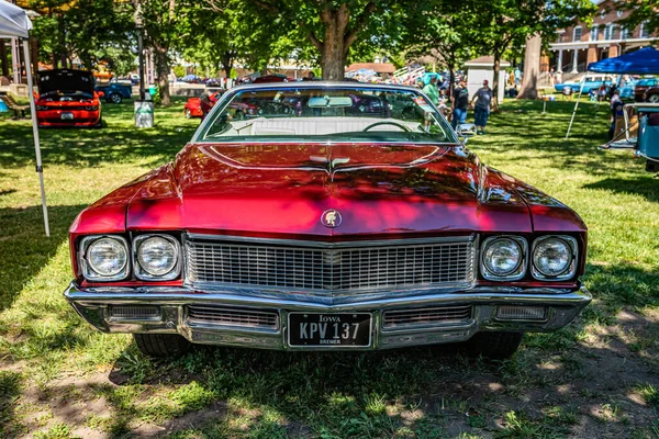 Des Moines July 2022 High View View 1971 Buick Centurion — 스톡 사진