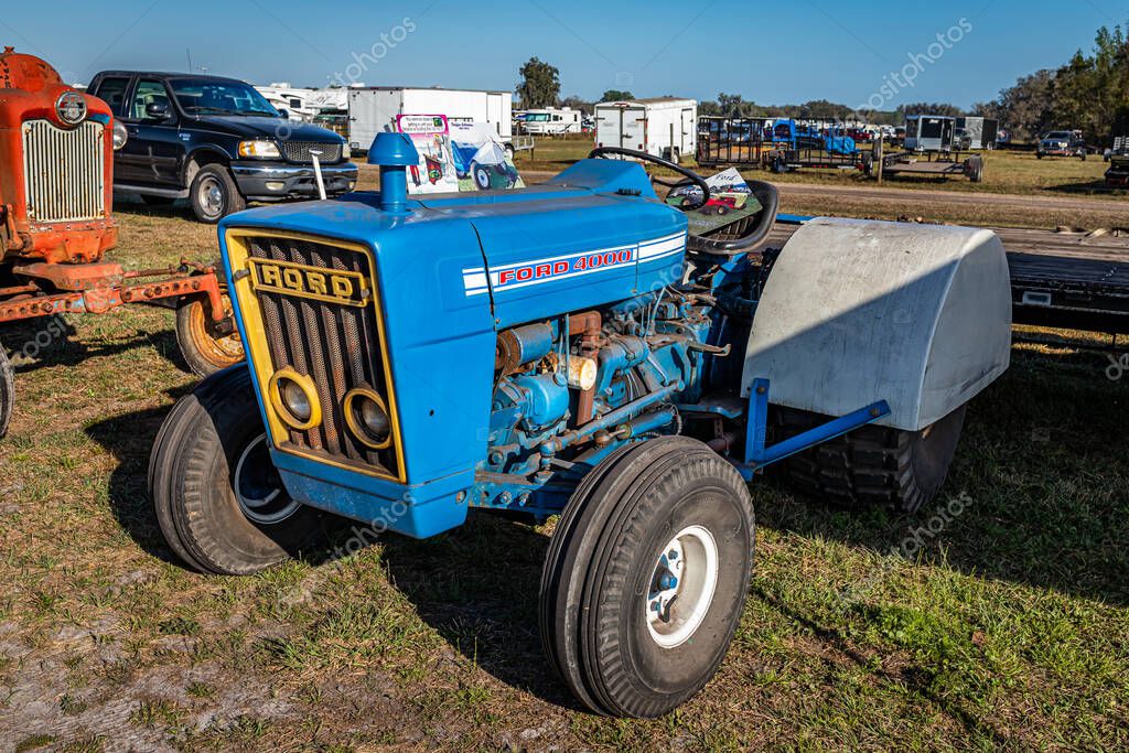 Fort Meade, FL 26 de febrero de 2022 Vista frontal de alta