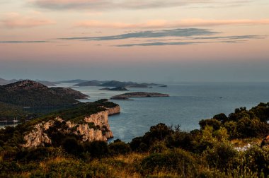 Denizde gün batımı