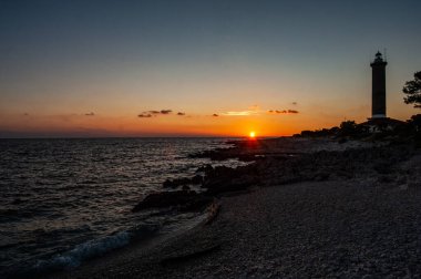 Sahildeki deniz feneri