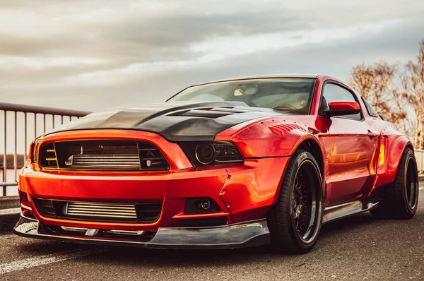 Rode Mustang Mustang Auto — Stockfoto