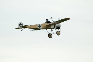 Eski moda uçak modeli