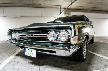 Ford Mustang ekranda