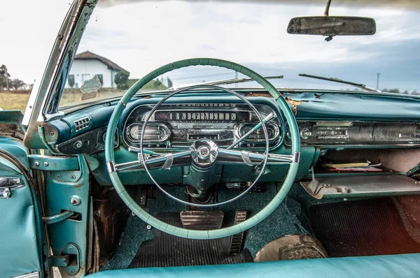 Интерьер Старинного Автомобиля Крупным Планом — стоковое фото