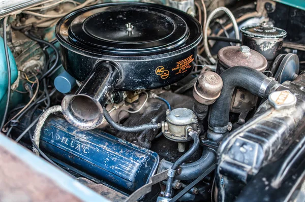Старый Винтажный Двигатель Автомобиля — стоковое фото