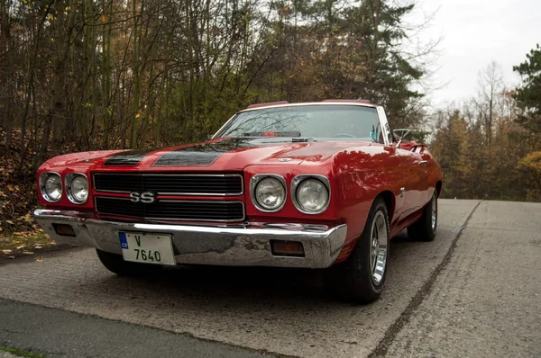 Червоний Chevrolet Chevelle Кабріолет — стокове фото