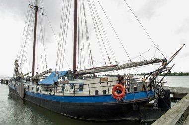 Friesland 'ın eski limanı Hollanda.