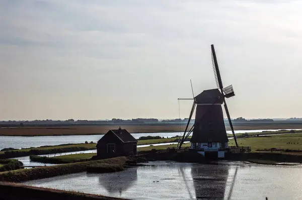 Tradiční Větrné Mlýny Nizozemsku — Stock fotografie