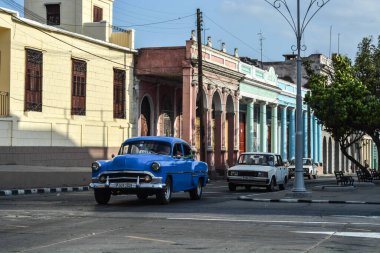 Küba, Küba - Ocak 2019: Havana, Küba 'da eski bir araba.