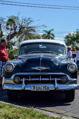 Küba 'nın 5-9-9-3-5 arabası.