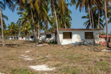 Küba 'da terk edilmiş bir ev