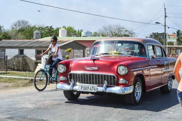 Havana Kuba Kwiecień Stary Klasyczny Samochód Zabytkowe Samochody Hawanie Kuba — Zdjęcie stockowe
