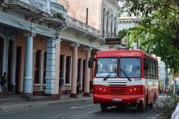 Havana Kuba Maj Vintage Taxi Kör Gatan Den Livliga Dagen — Stockfoto