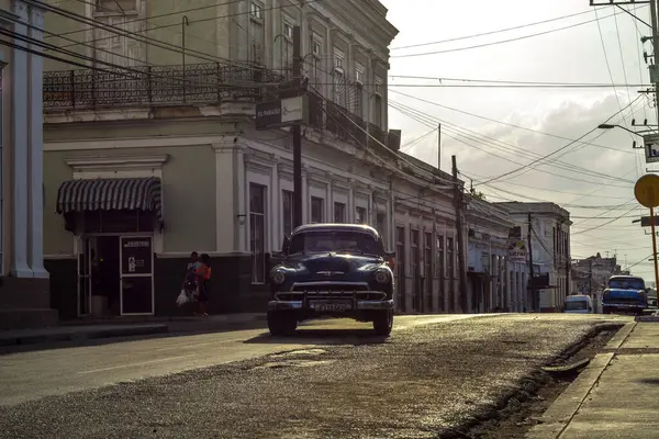 Παλιό Αυτοκίνητο Στην Κούβα — Φωτογραφία Αρχείου
