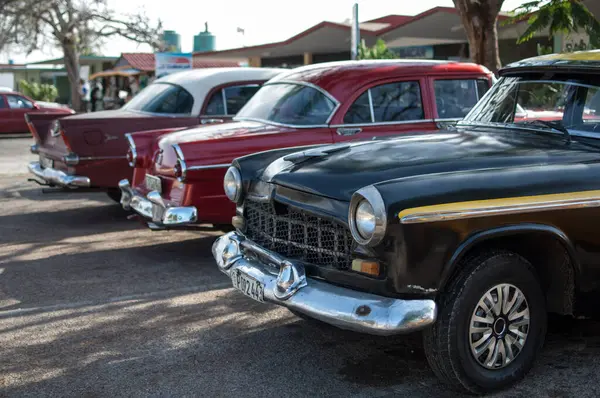 Vintage Αυτοκίνητα Στην Έκθεση Στο Αμερικανικό Αυτοκίνητο — Φωτογραφία Αρχείου