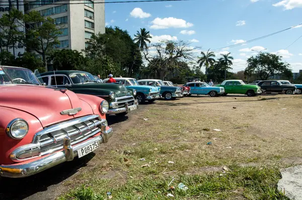 Kuba Havana Mai Amerikanische Autos Auf Der Straße Havana Kopierraum — Stockfoto
