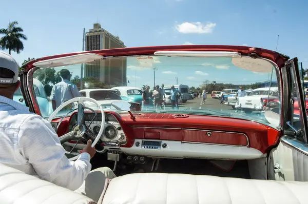 Havana Kuba Lipca Klasyczny Zabytkowy Samochód Starej Ulicy Havana — Zdjęcie stockowe