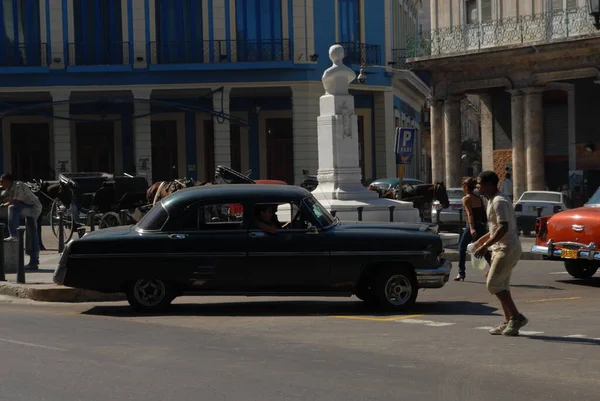 Avana Cuba Gennaio Vecchia Auto Epoca Avana Gennaio Vecchia Città — Foto Stock